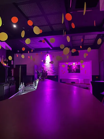 Be One Nîmes Bar Pub Libertin